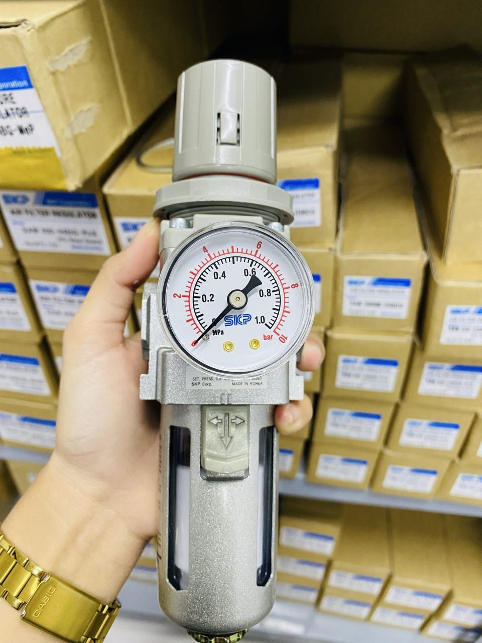 Bộ Lọc Đơn + Điều Áp Khí Nén SKP SAW 300 Series